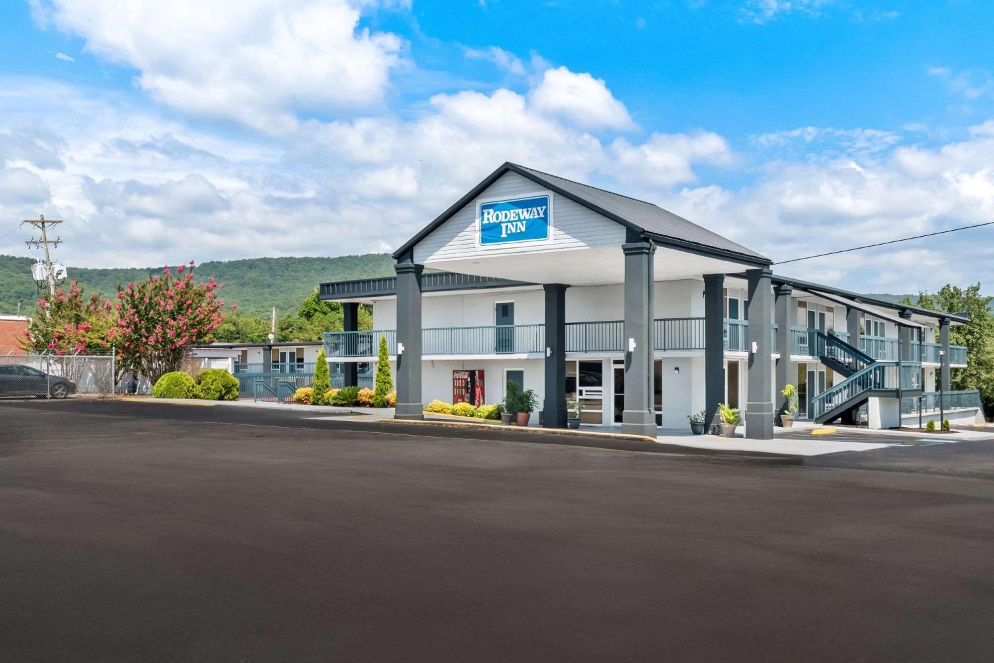 Americas Best Value Inn&Suites-Dalton, GA - I-75, Exit- 328 Exterior foto
